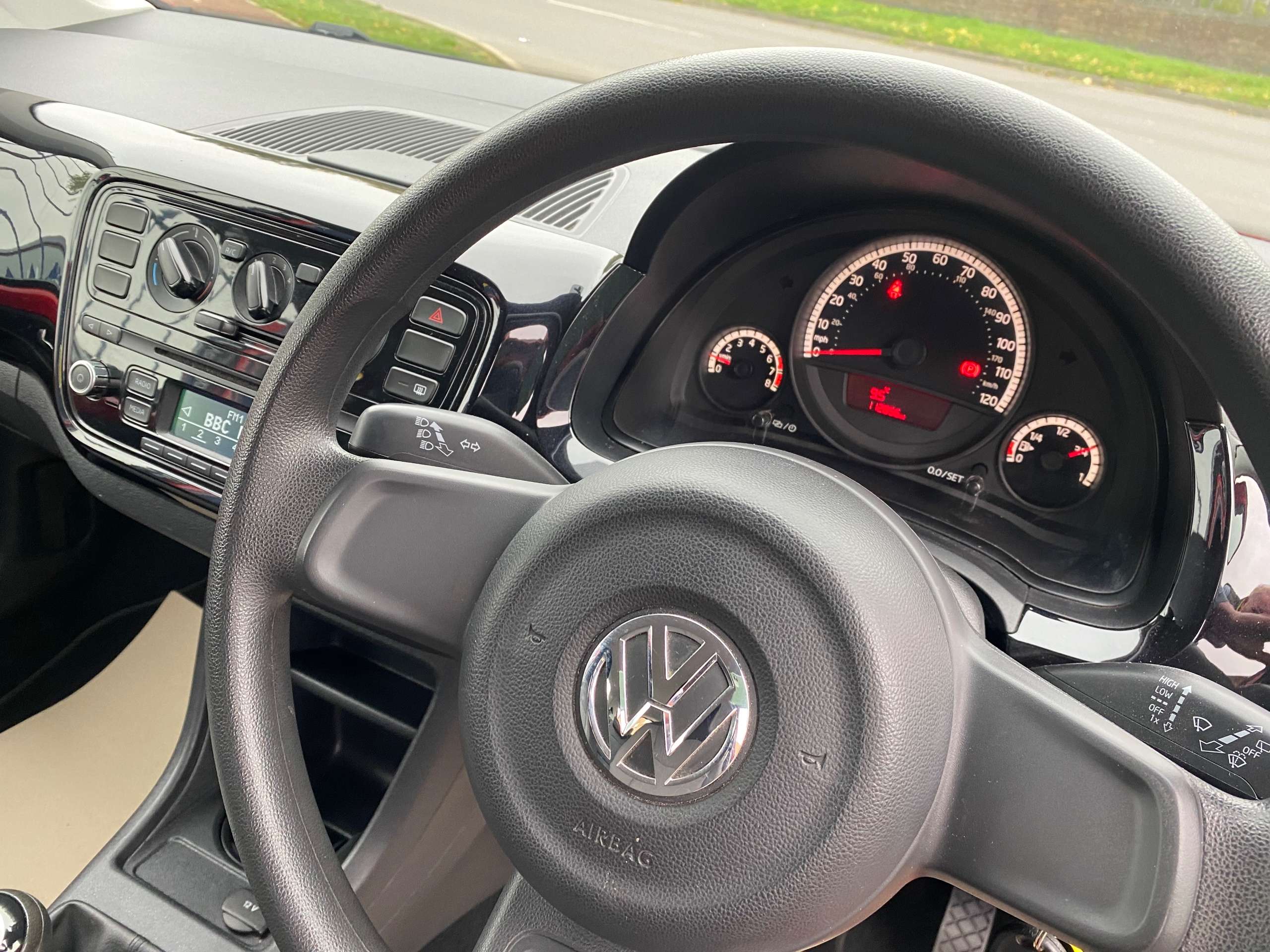 2013 VOLKSWAGEN UP 2013 VOLKSWAGEN UP