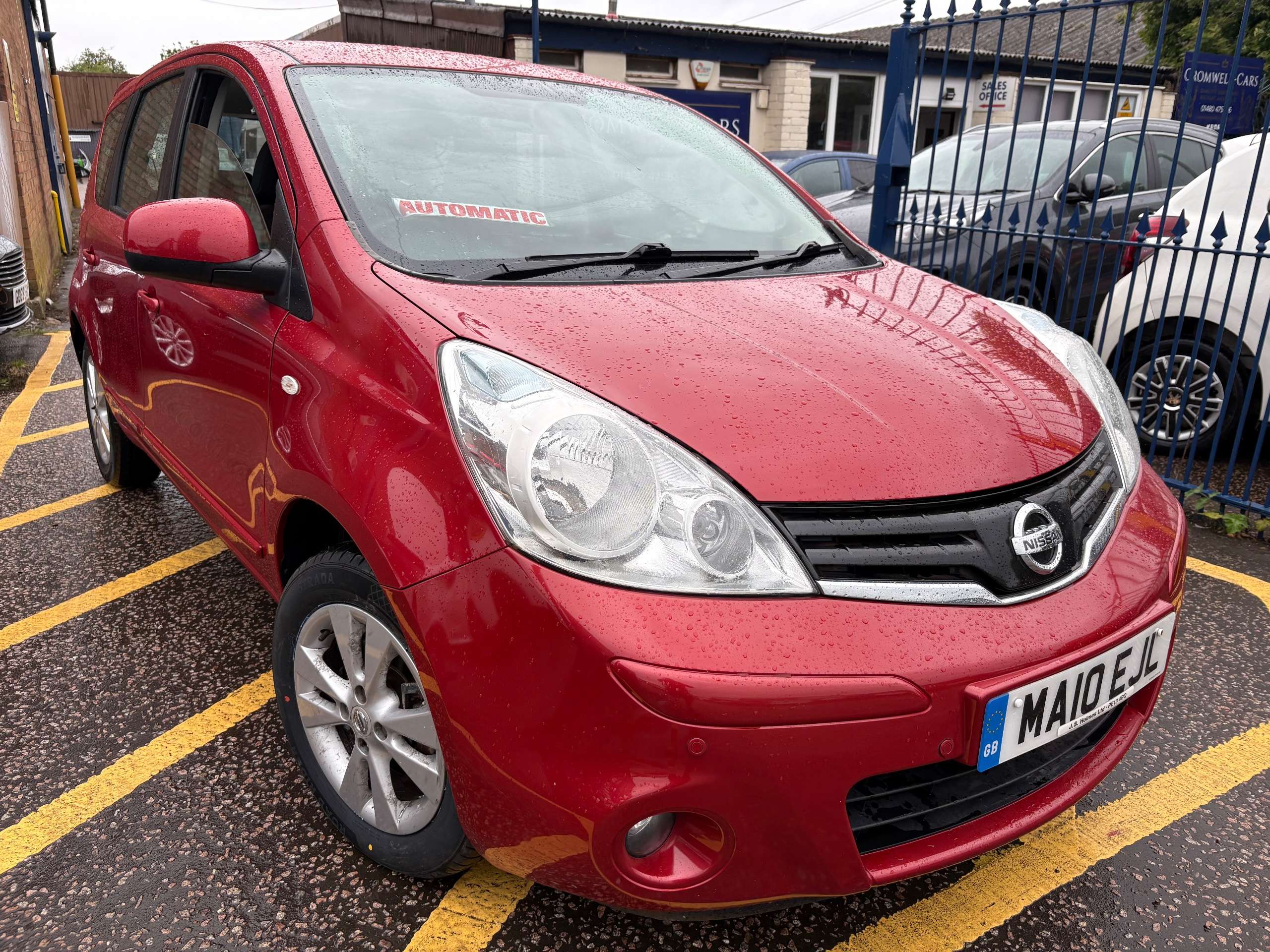 A 2010 NISSAN NOTE 1.6 16V Acenta Hatchback 5 Door Automatic (110 ps) A 2010 NISSAN NOTE 1.6 16V Acenta Hatchback 5 Door Automatic (110 ps)