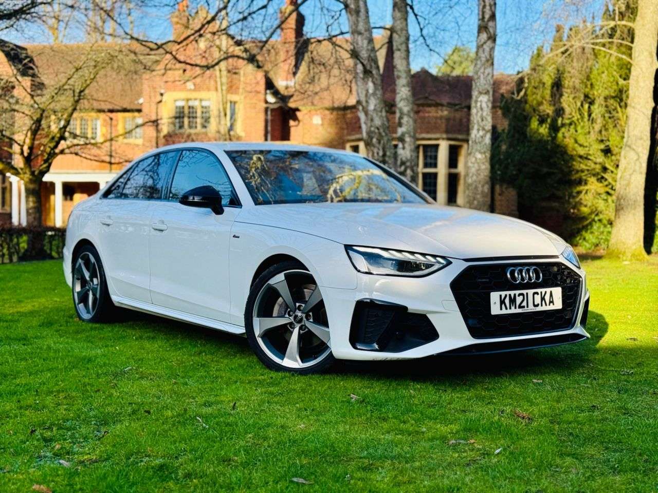 A 2021 AUDI A4 2.0 TDI 40 Black Edition Saloon 4dr Diesel S Tronic quattro Euro 6 (s/s) (2 A 2021 AUDI A4 2.0 TDI 40 Black Edition Saloon 4dr Diesel S Tronic quattro Euro 6 (s/s) (2