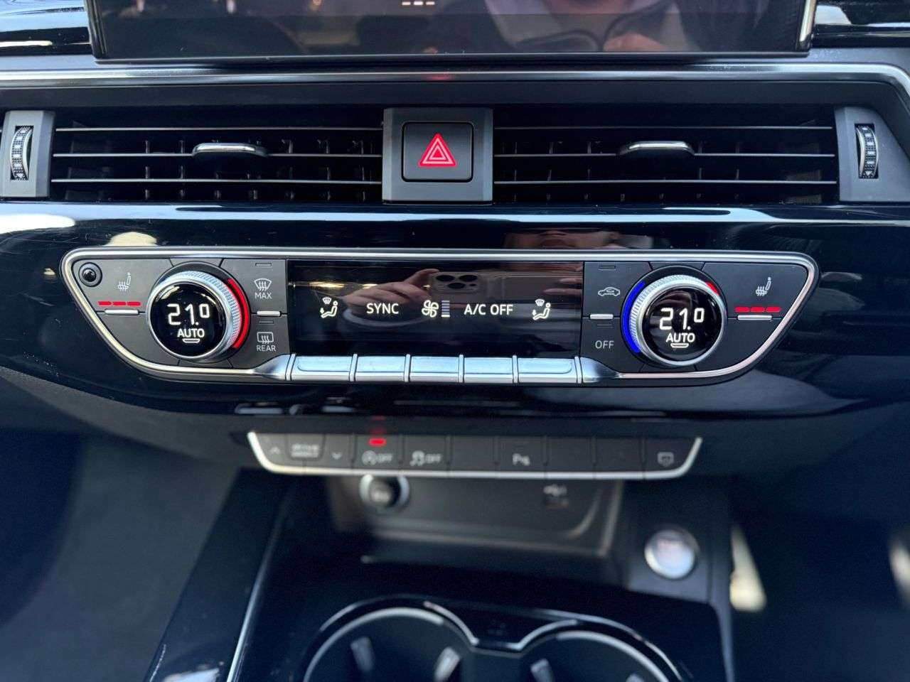 2021 AUDI A4 2021 AUDI A4