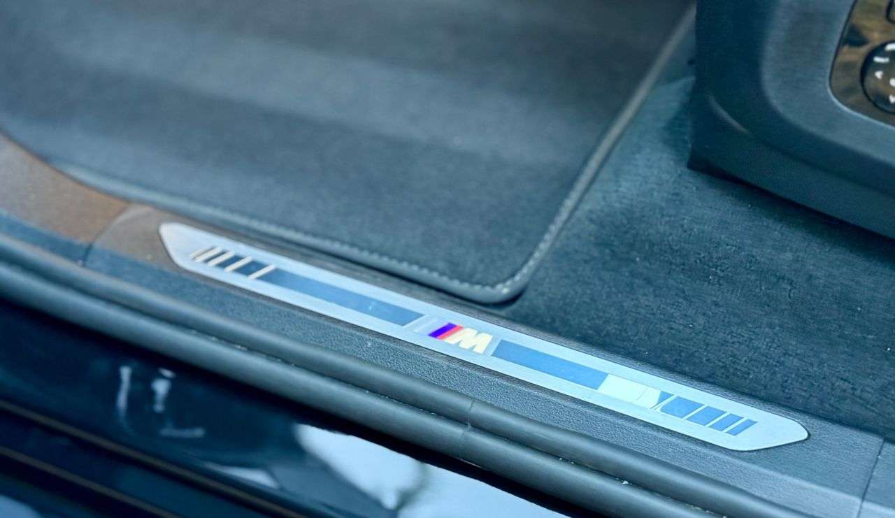 2025 BMW X7 2025 BMW X7