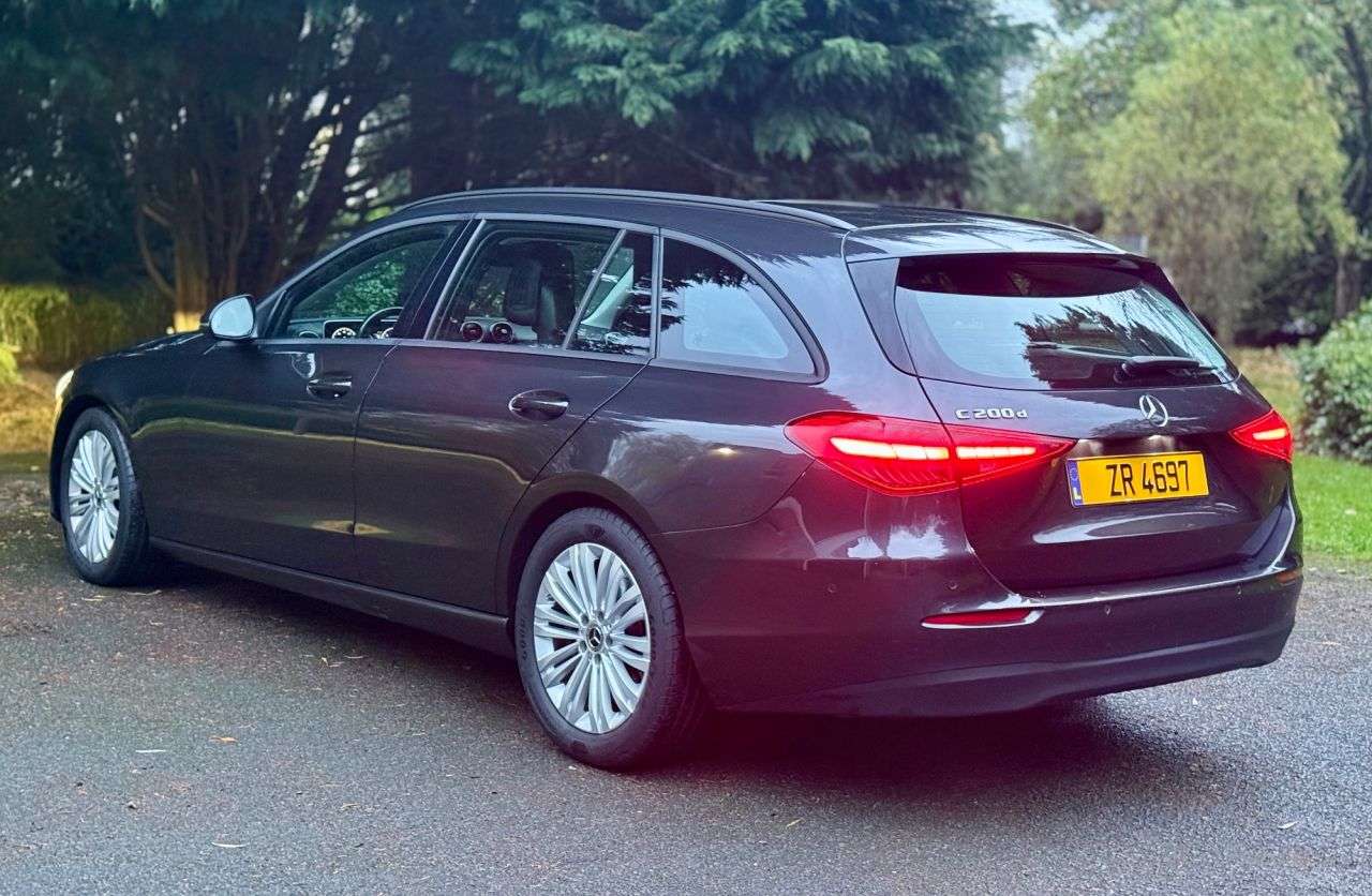 null MERCEDES-BENZ C-CLASS null MERCEDES-BENZ C-CLASS