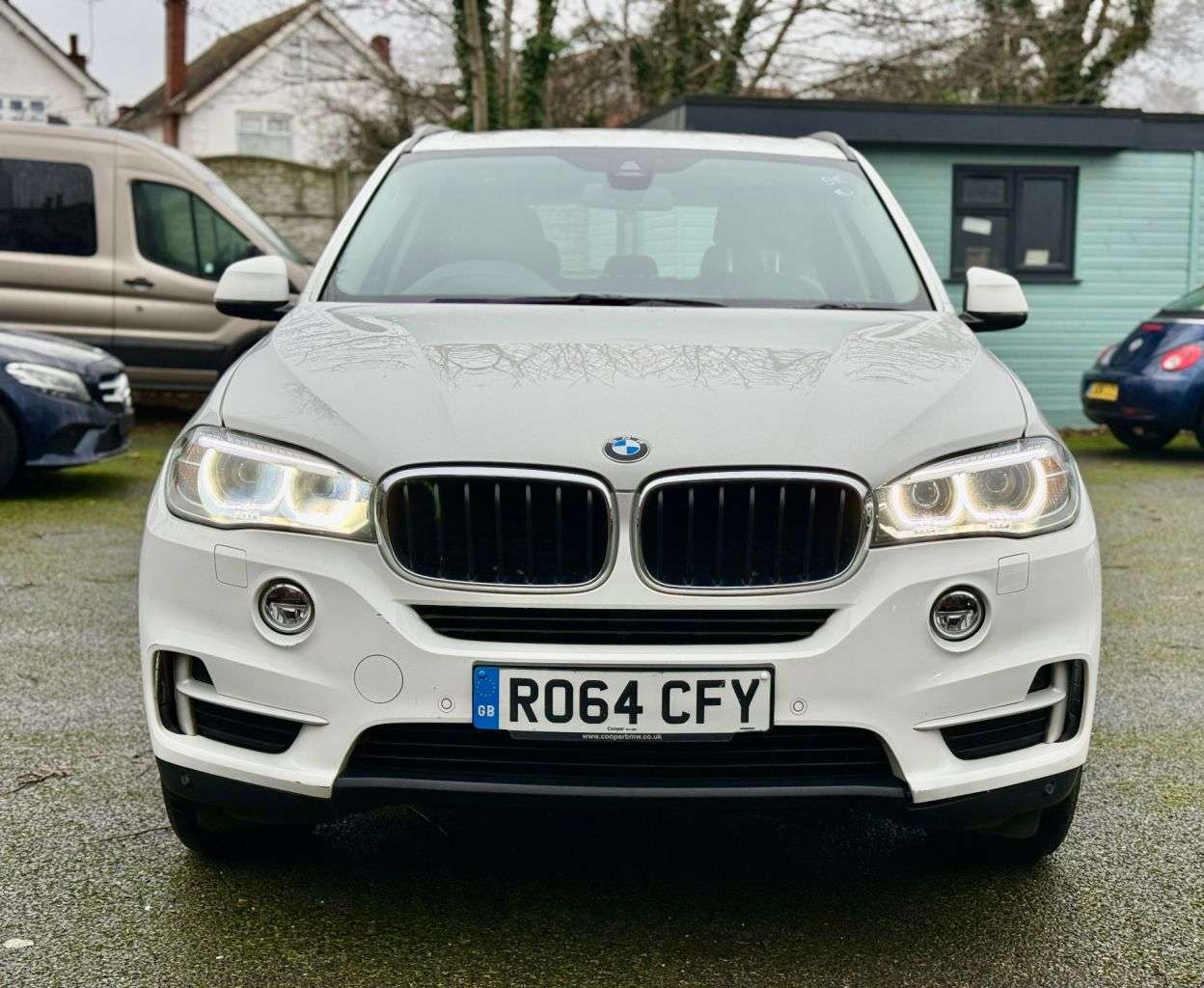 A 2014 BMW X5 3.0 30d SE SUV 5dr Diesel Auto xDrive Euro 6 (s/s) (258 ps) 7 SEATER A 2014 BMW X5 3.0 30d SE SUV 5dr Diesel Auto xDrive Euro 6 (s/s) (258 ps) 7 SEATER