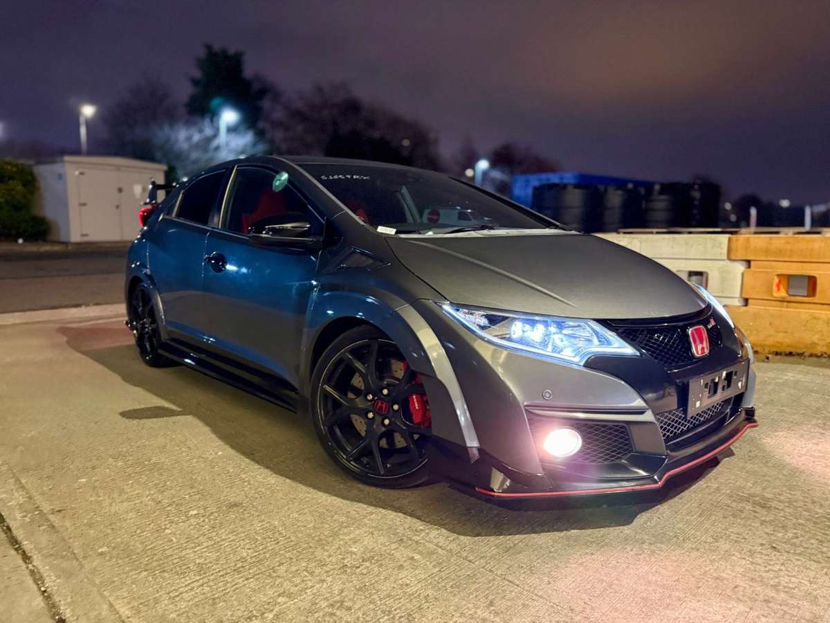 Check out this Honda Civic 2015 Petrol Manual
