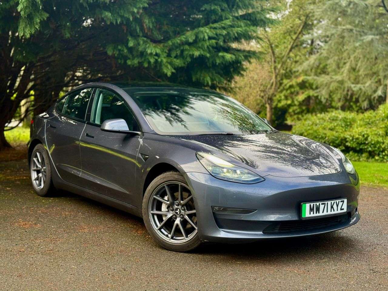 A 2021 TESLA MODEL 3 (Dual Motor) Long Range Saloon 4dr Electric Auto 4WDE (346 ps) A 2021 TESLA MODEL 3 (Dual Motor) Long Range Saloon 4dr Electric Auto 4WDE (346 ps)