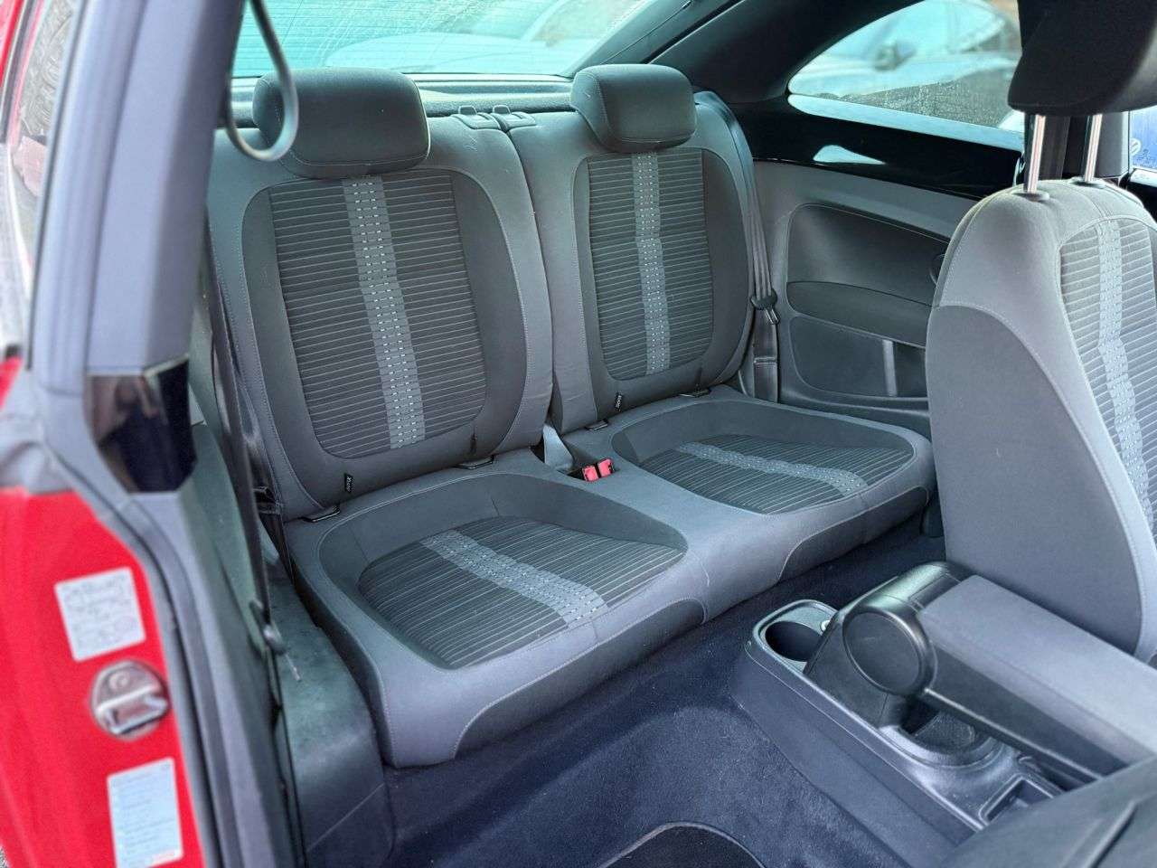 2013 VOLKSWAGEN BEETLE 2013 VOLKSWAGEN BEETLE