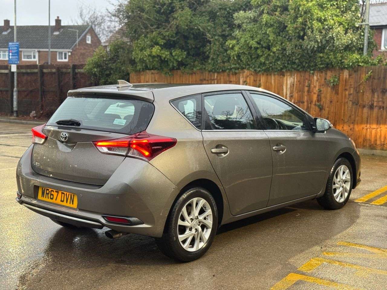 2017 TOYOTA AURIS 2017 TOYOTA AURIS