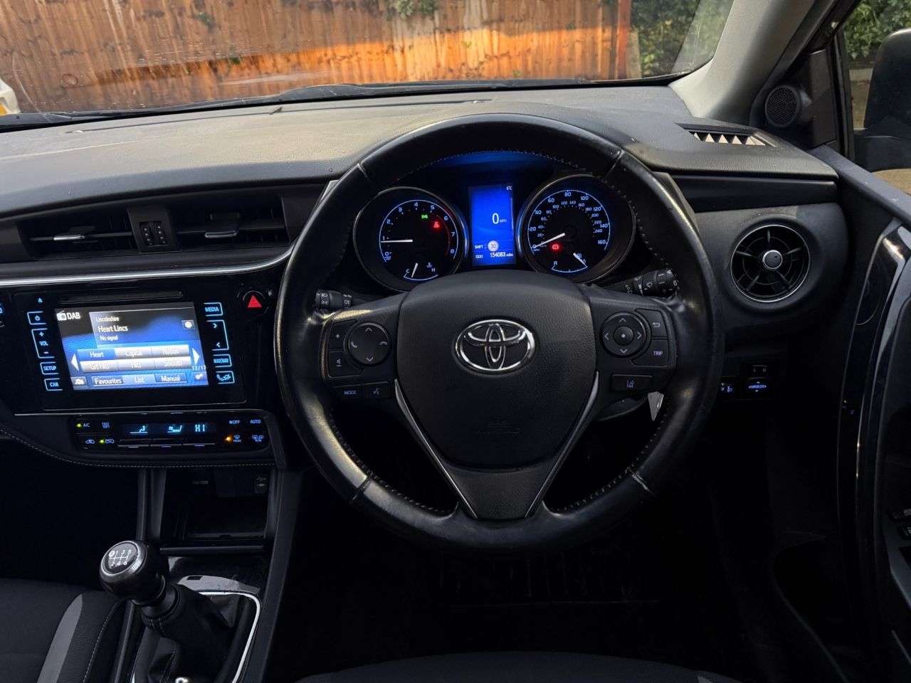 2017 TOYOTA AURIS 2017 TOYOTA AURIS