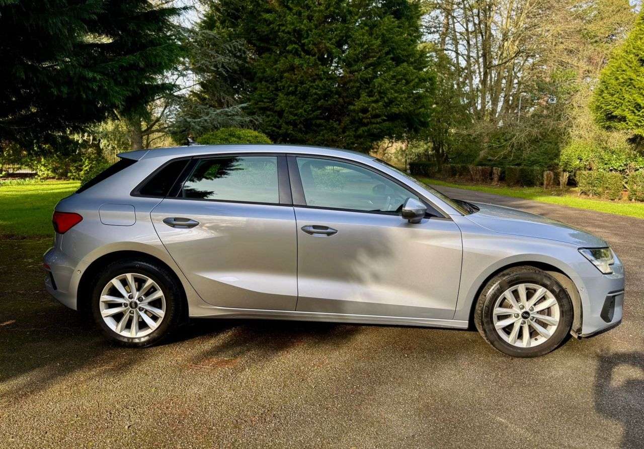 A 2021 AUDI A3 1.5 TFSI 35 Technik Sportback 5dr Petrol Manual Euro 6 (s/s) (150 ps) A 2021 AUDI A3 1.5 TFSI 35 Technik Sportback 5dr Petrol Manual Euro 6 (s/s) (150 ps)