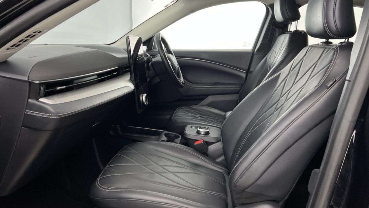 A 2023 FORD MUSTANG MACH-E Extended Range 91kWh SUV 5dr Electric Automatic (294 ps) A 2023 FORD MUSTANG MACH-E Extended Range 91kWh SUV 5dr Electric Automatic (294 ps)