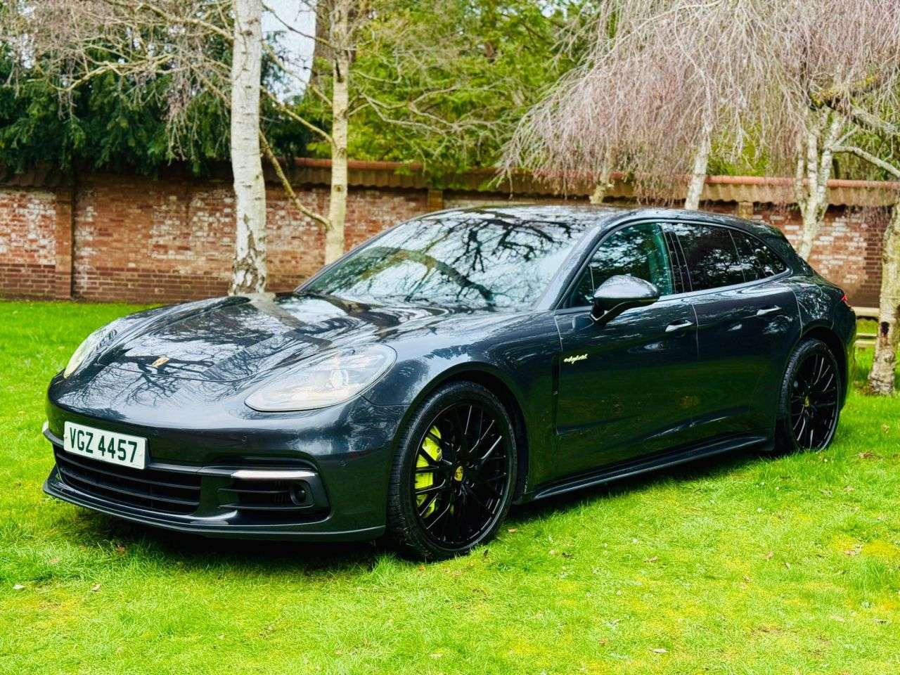 2018 PORSCHE PANAMERA 2018 PORSCHE PANAMERA