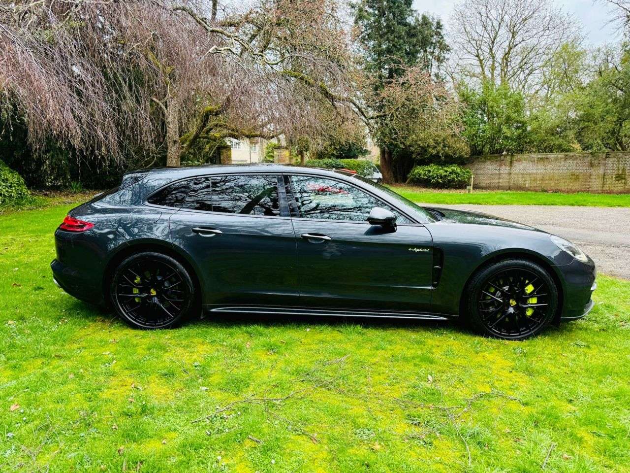 2018 PORSCHE PANAMERA 2018 PORSCHE PANAMERA
