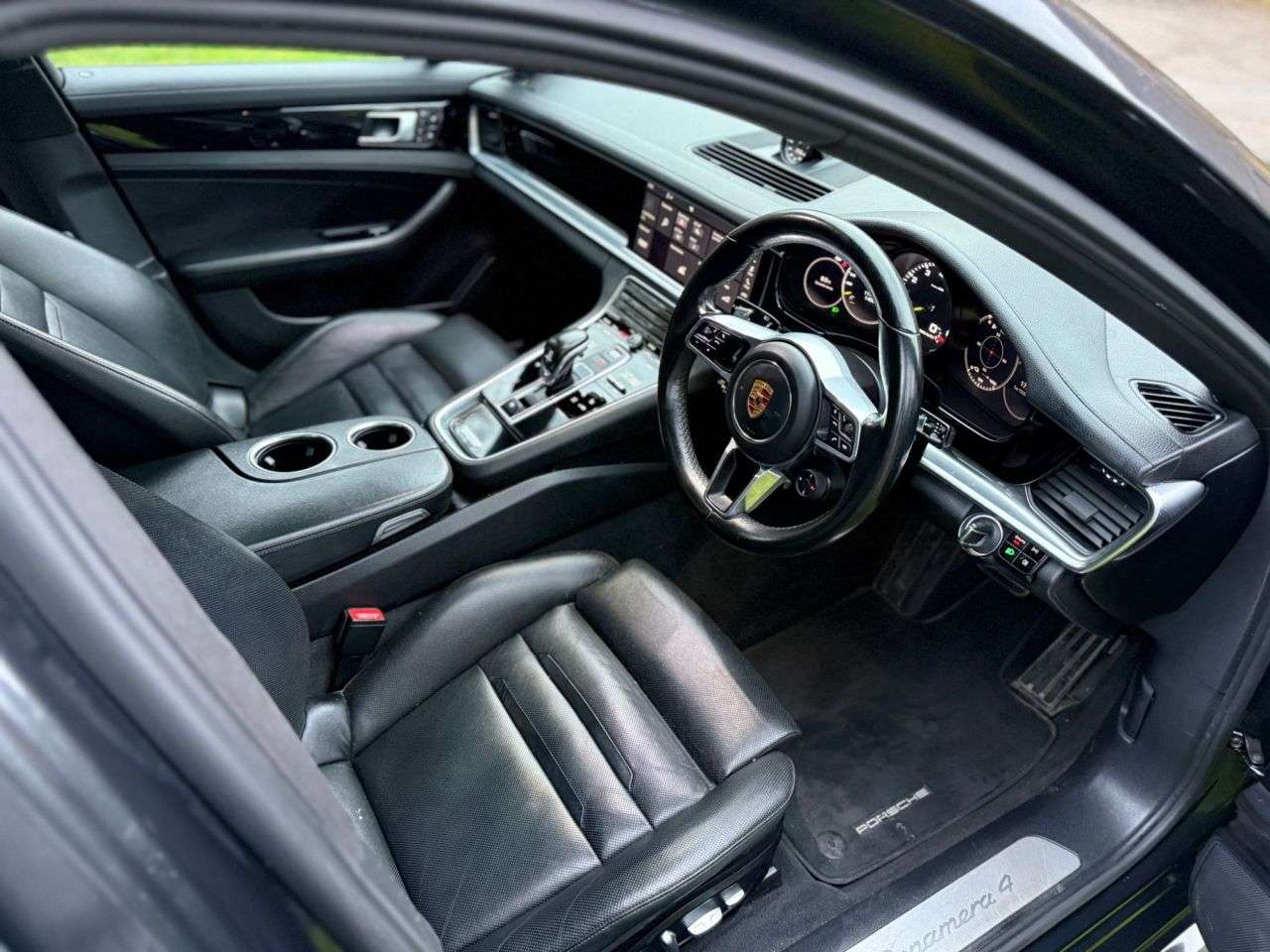 A 2018 PORSCHE PANAMERA 2.9 V6 E-Hybrid 14kWh 4 Sport Turismo 5dr Petrol Plug-in Hybrid PDK 4WD Eur A 2018 PORSCHE PANAMERA 2.9 V6 E-Hybrid 14kWh 4 Sport Turismo 5dr Petrol Plug-in Hybrid PDK 4WD Eur