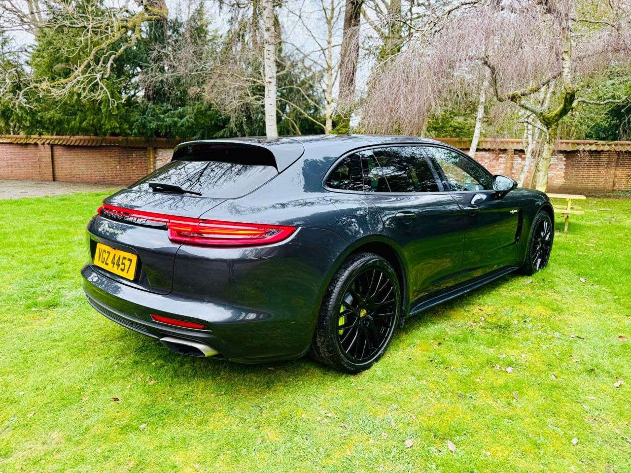 2018 PORSCHE PANAMERA 2018 PORSCHE PANAMERA