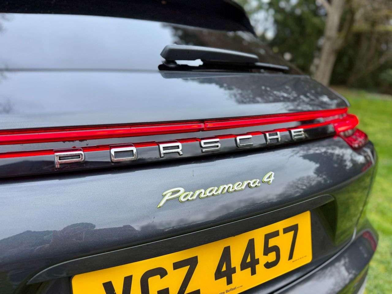 2018 PORSCHE PANAMERA 2018 PORSCHE PANAMERA