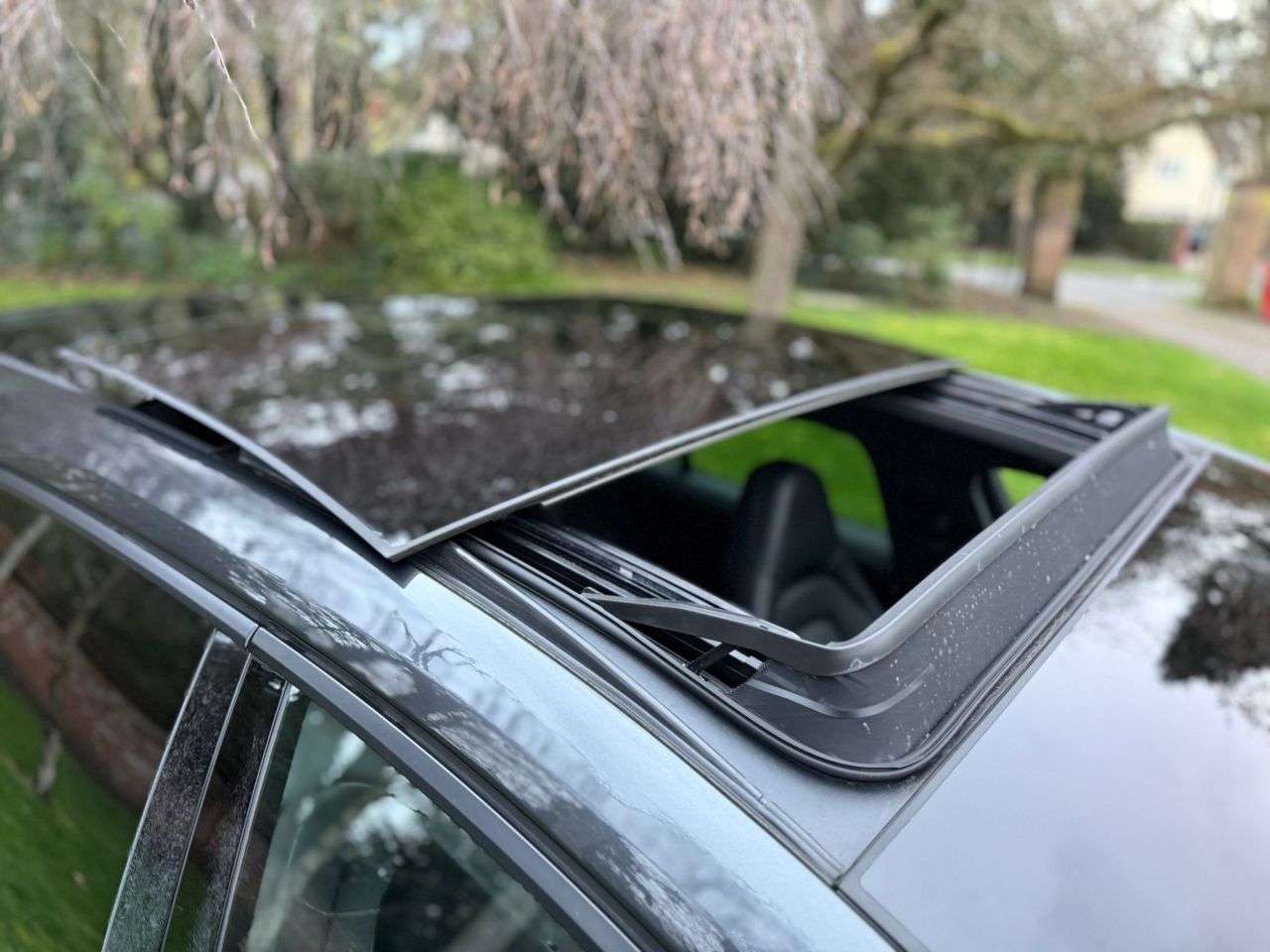 A 2018 PORSCHE PANAMERA 2.9 V6 E-Hybrid 14kWh 4 Sport Turismo 5dr Petrol Plug-in Hybrid PDK 4WD Eur A 2018 PORSCHE PANAMERA 2.9 V6 E-Hybrid 14kWh 4 Sport Turismo 5dr Petrol Plug-in Hybrid PDK 4WD Eur