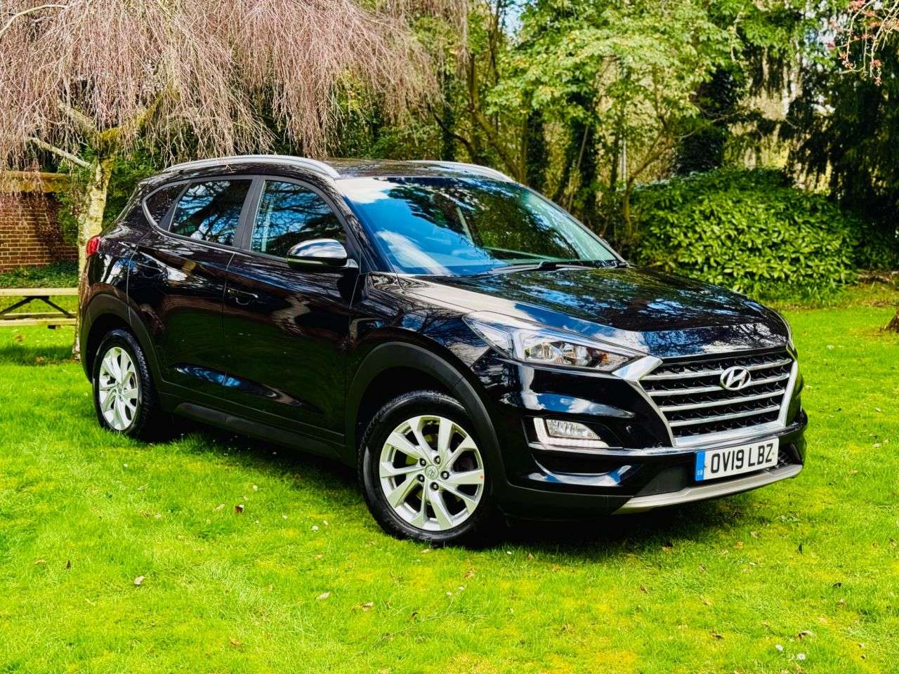 A 2019 HYUNDAI TUCSON 1.6 CRDi SE Nav SUV 5dr Diesel Manual Euro 6 (s/s) (115 ps) A 2019 HYUNDAI TUCSON 1.6 CRDi SE Nav SUV 5dr Diesel Manual Euro 6 (s/s) (115 ps)