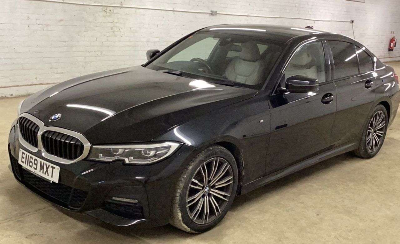 A 2020 BMW 3 SERIES 2.0 320d M Sport Saloon 4dr Diesel Auto Euro 6 (s/s) (190 ps) A 2020 BMW 3 SERIES 2.0 320d M Sport Saloon 4dr Diesel Auto Euro 6 (s/s) (190 ps)