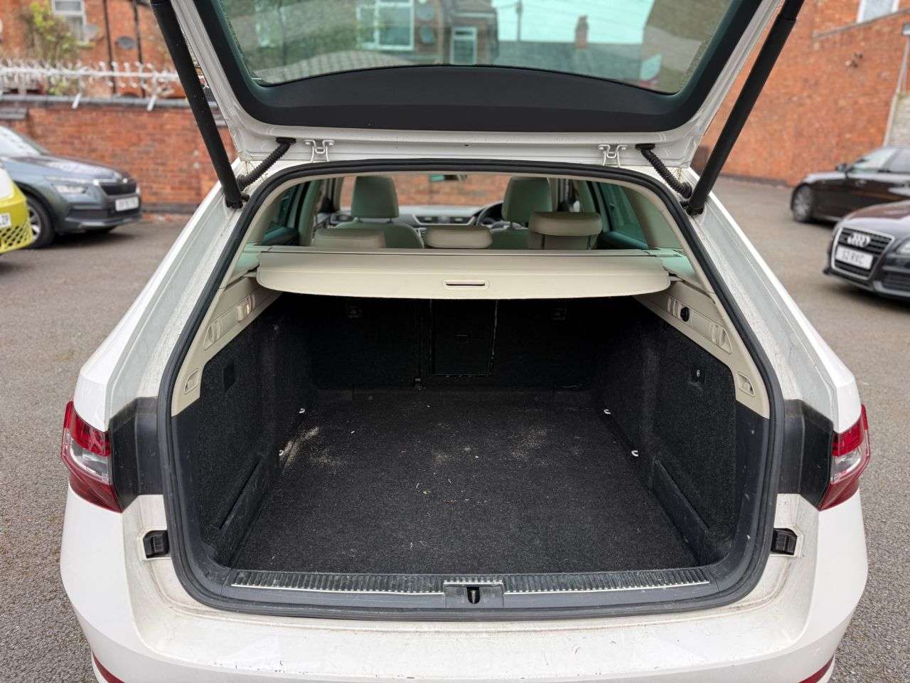 2017 SKODA SUPERB 2017 SKODA SUPERB