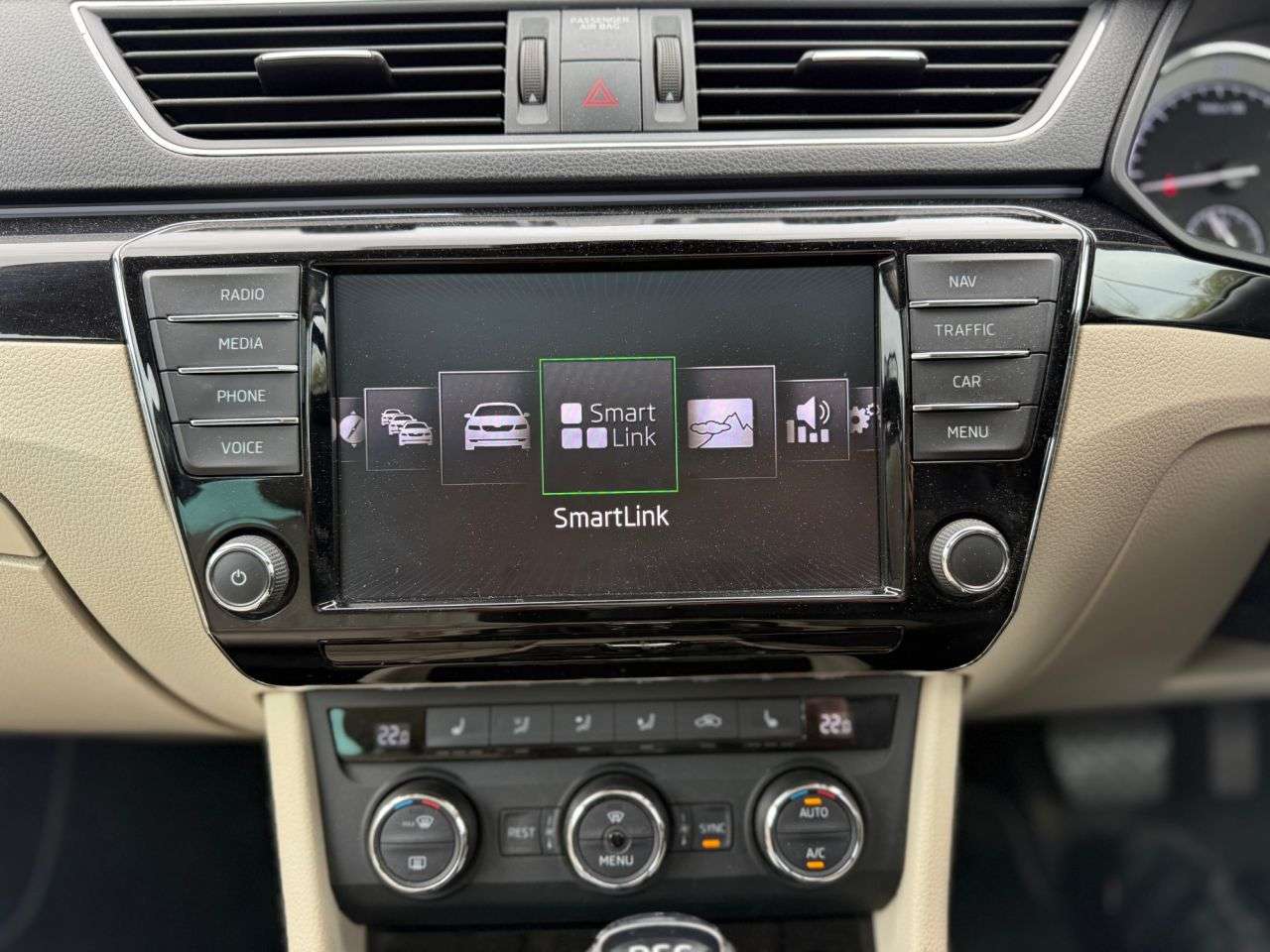 2017 SKODA SUPERB 2017 SKODA SUPERB