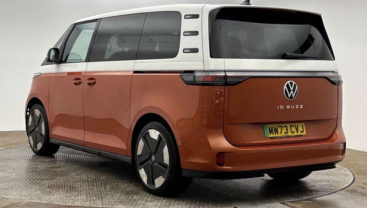 A 2023 VOLKSWAGEN ID. BUZZ Pro 77kWh Style MPV 5dr Electric Auto (204 ps) A 2023 VOLKSWAGEN ID. BUZZ Pro 77kWh Style MPV 5dr Electric Auto (204 ps)