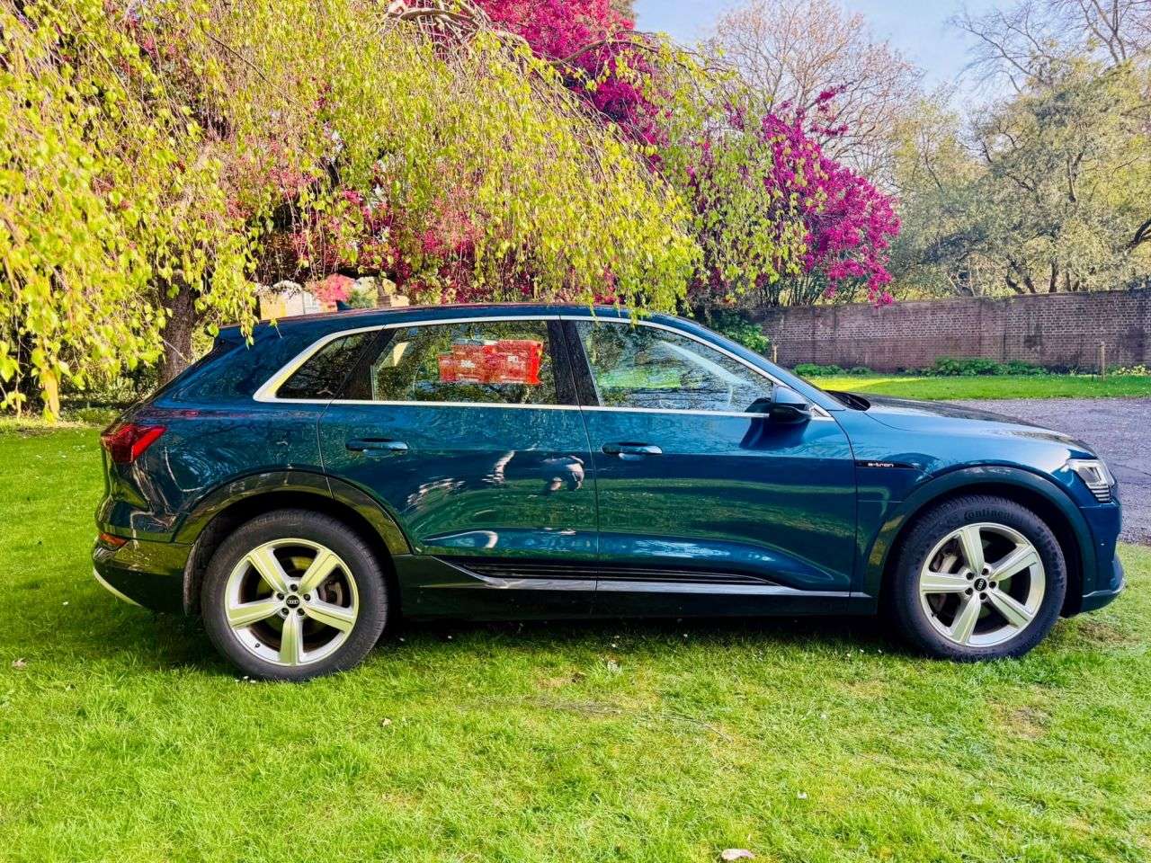 2021 AUDI E-TRON 2021 AUDI E-TRON