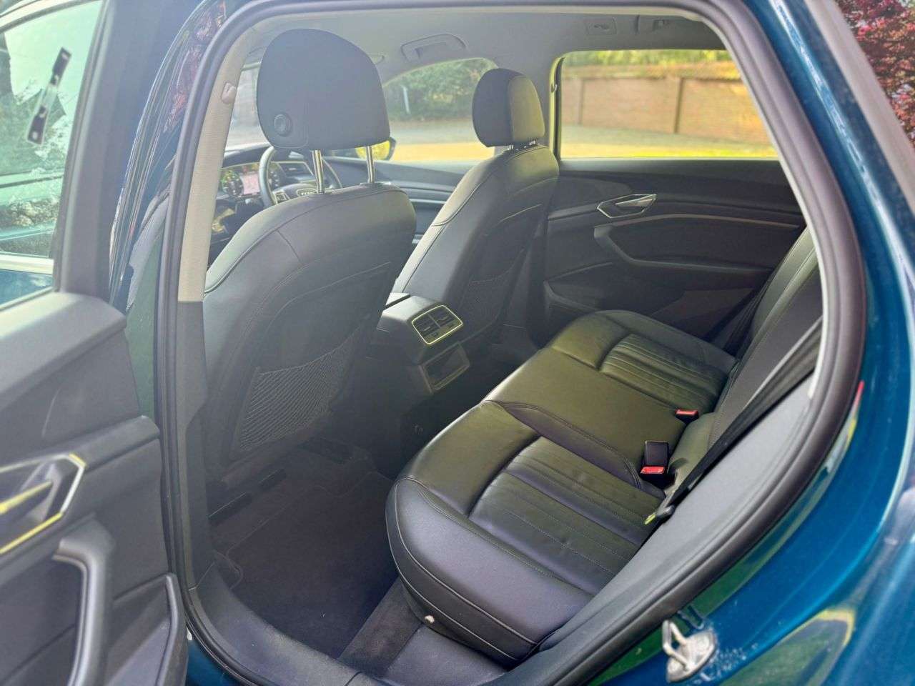 2021 AUDI E-TRON 2021 AUDI E-TRON