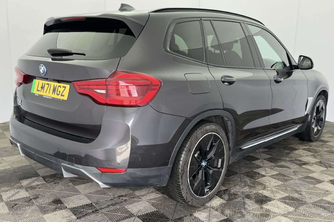 A 2021 BMW IX3 80kWh Premier Edition Pro SUV 5dr Electric Auto (286 ps) A 2021 BMW IX3 80kWh Premier Edition Pro SUV 5dr Electric Auto (286 ps)