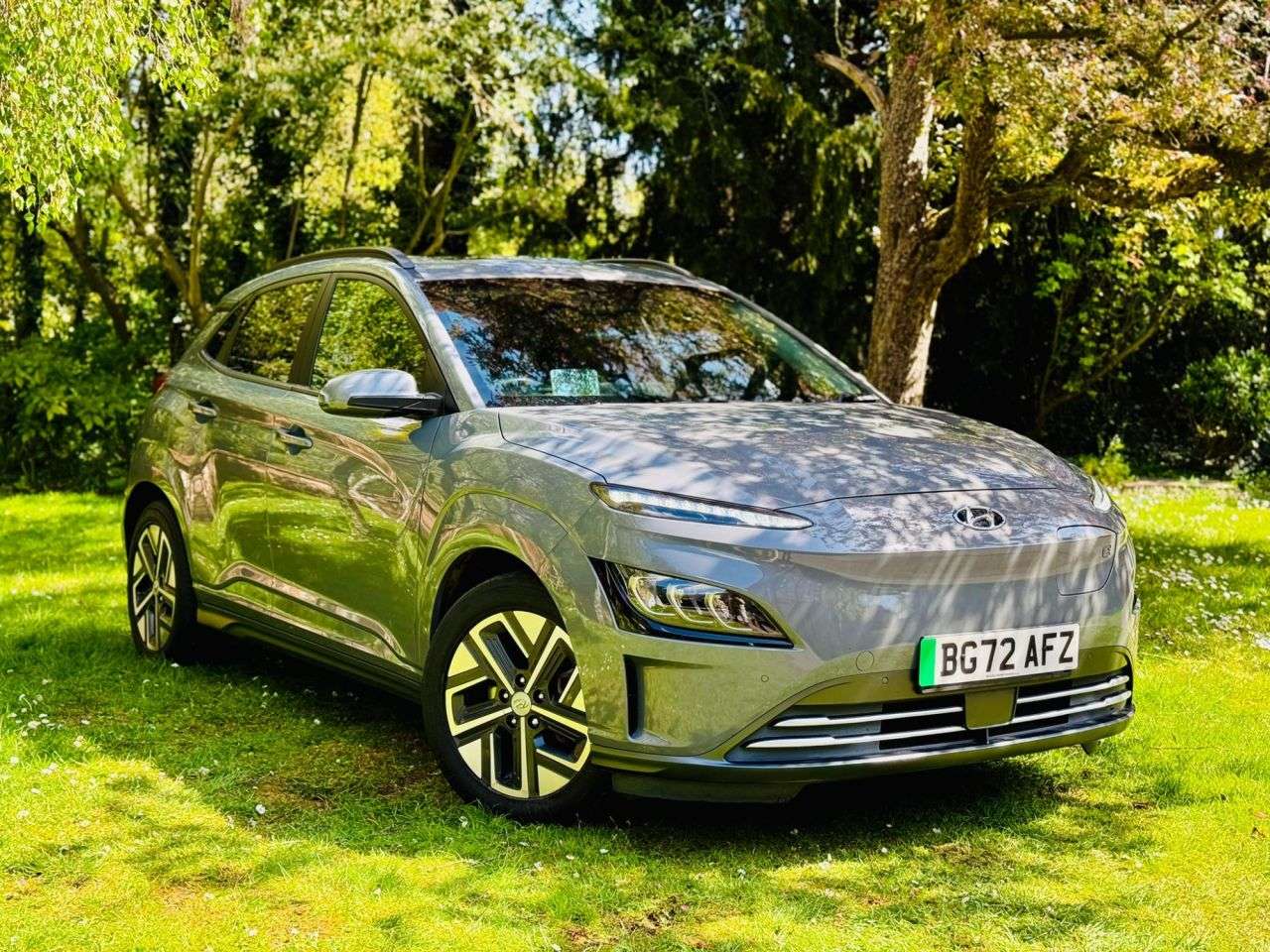 A 2022 HYUNDAI KONA 64kWh Ultimate SUV 5dr Electric Auto (10.5kW Charger) (204 ps) A 2022 HYUNDAI KONA 64kWh Ultimate SUV 5dr Electric Auto (10.5kW Charger) (204 ps)