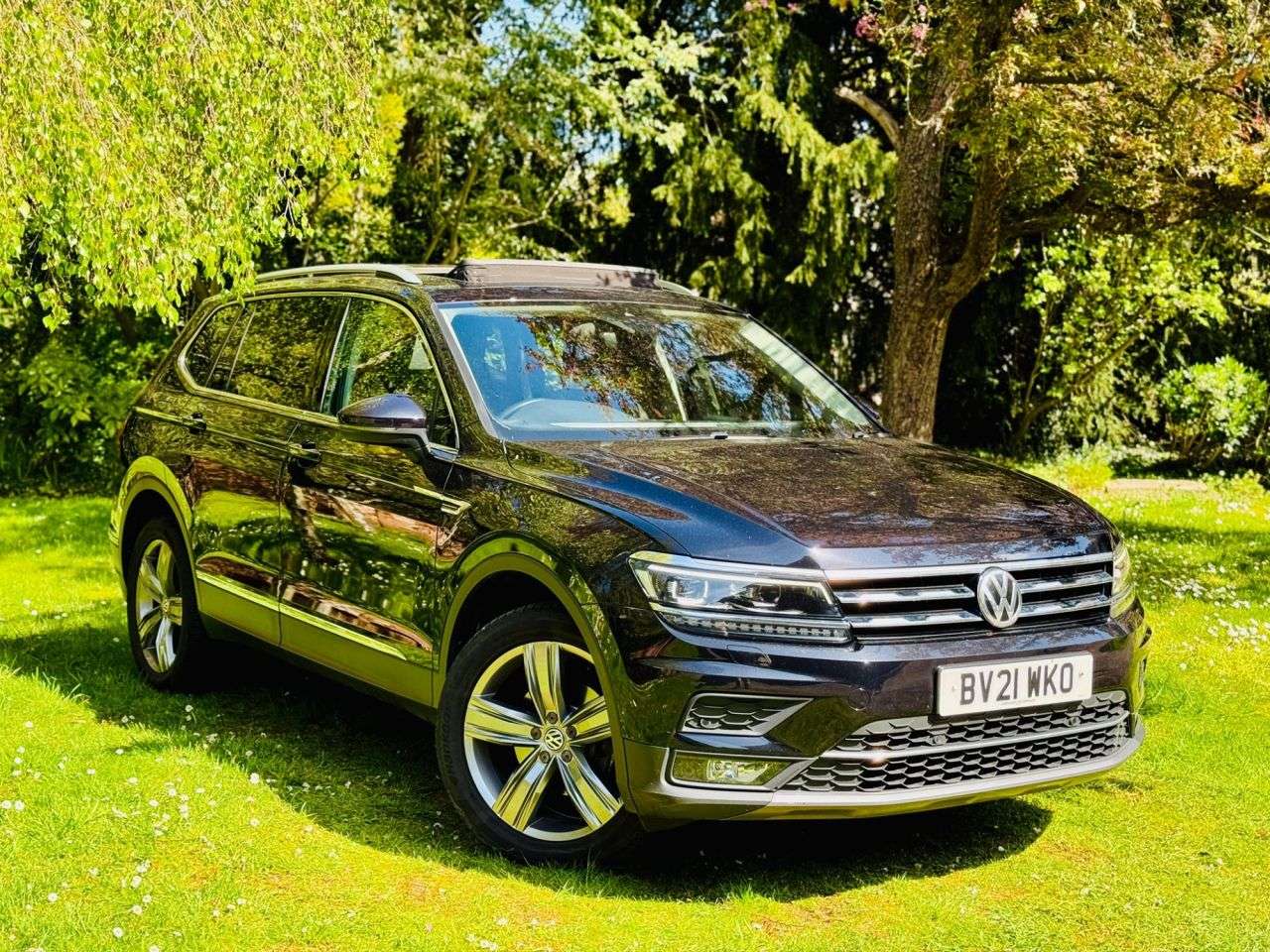 A 2021 VOLKSWAGEN TIGUAN ALLSPACE 1.5 TSI EVO SEL SUV 5dr Petrol DSG Euro 6 (s/s) (150 ps) A 2021 VOLKSWAGEN TIGUAN ALLSPACE 1.5 TSI EVO SEL SUV 5dr Petrol DSG Euro 6 (s/s) (150 ps)