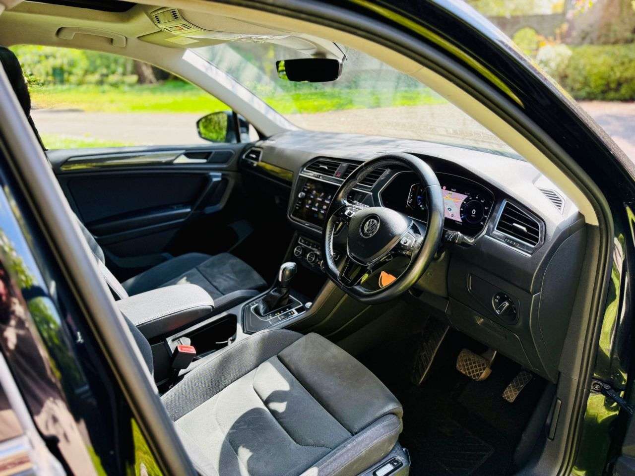 A 2021 VOLKSWAGEN TIGUAN ALLSPACE 1.5 TSI EVO SEL SUV 5dr Petrol DSG Euro 6 (s/s) (150 ps) A 2021 VOLKSWAGEN TIGUAN ALLSPACE 1.5 TSI EVO SEL SUV 5dr Petrol DSG Euro 6 (s/s) (150 ps)