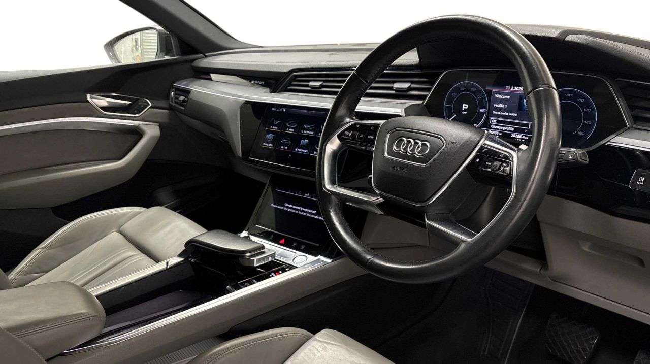 2019 AUDI E-TRON 2019 AUDI E-TRON