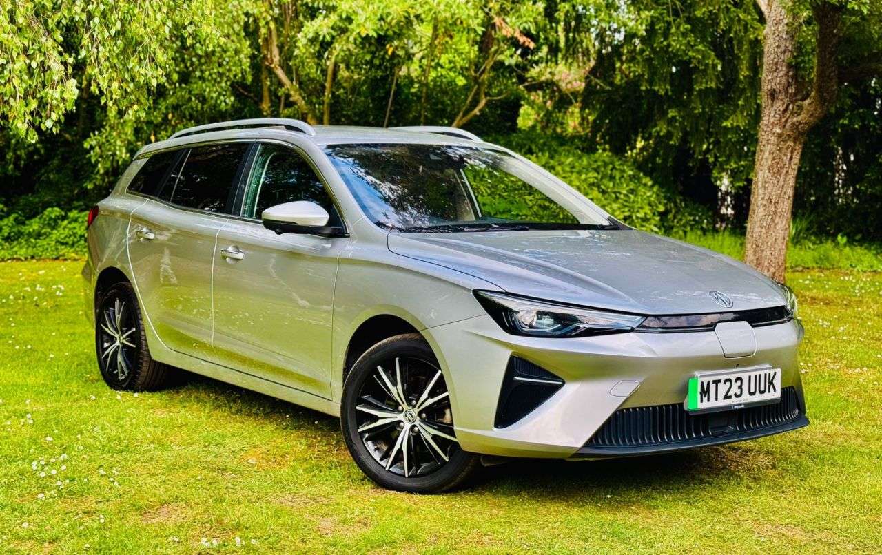 A 2023 MG MG5 61.1kWh Trophy Long Range Estate 5dr Electric Auto (156 ps) A 2023 MG MG5 61.1kWh Trophy Long Range Estate 5dr Electric Auto (156 ps)