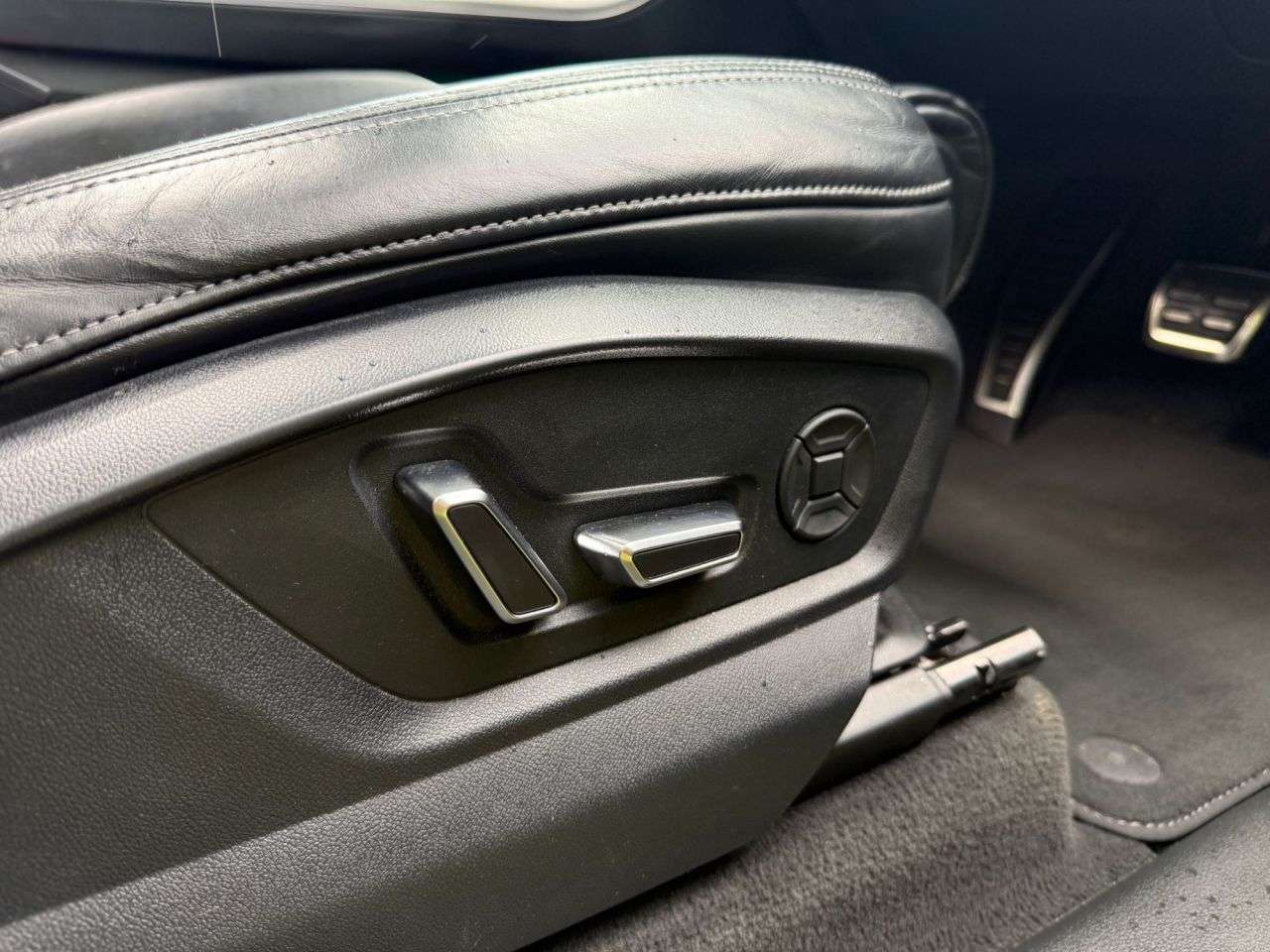 2019 AUDI SQ7 2019 AUDI SQ7