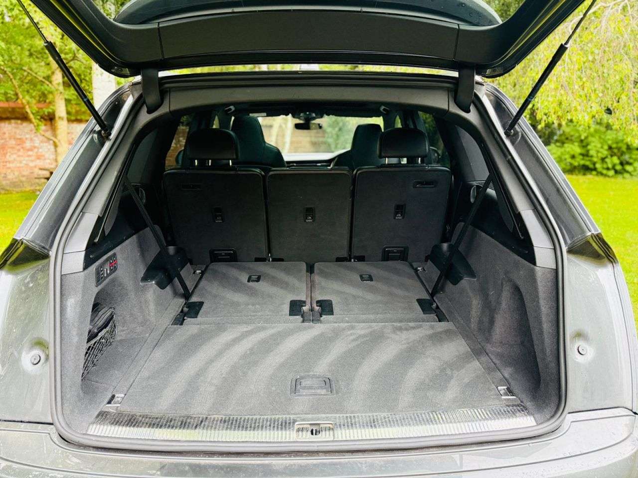 2019 AUDI SQ7 2019 AUDI SQ7