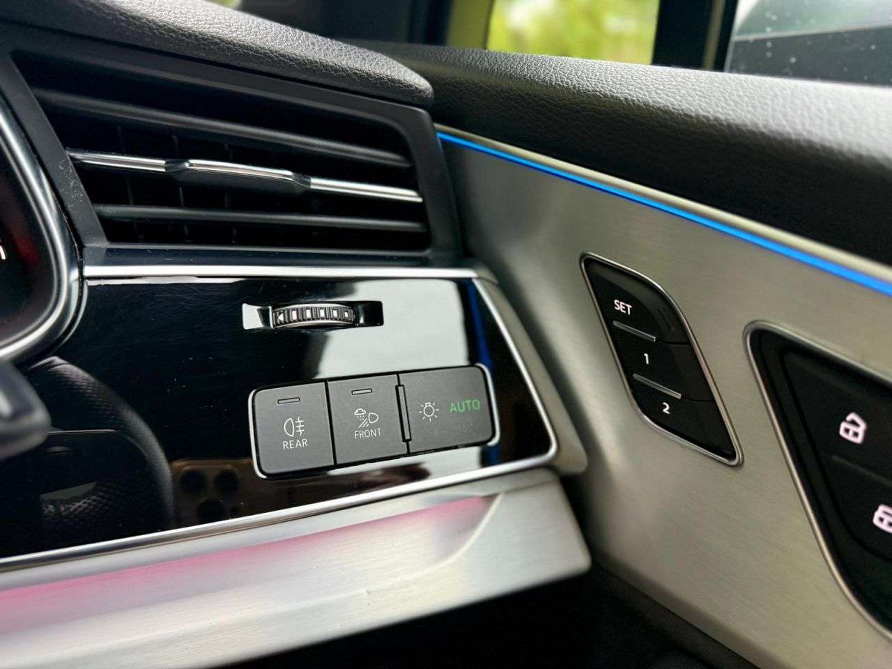 2019 AUDI SQ7 2019 AUDI SQ7