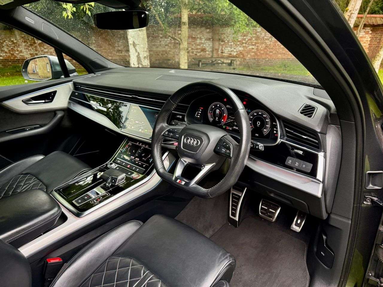A 2019 AUDI SQ7 4.0 TDI V8 SUV 5dr Diesel Tiptronic quattro Euro 6 (s/s) (435 ps) A 2019 AUDI SQ7 4.0 TDI V8 SUV 5dr Diesel Tiptronic quattro Euro 6 (s/s) (435 ps)