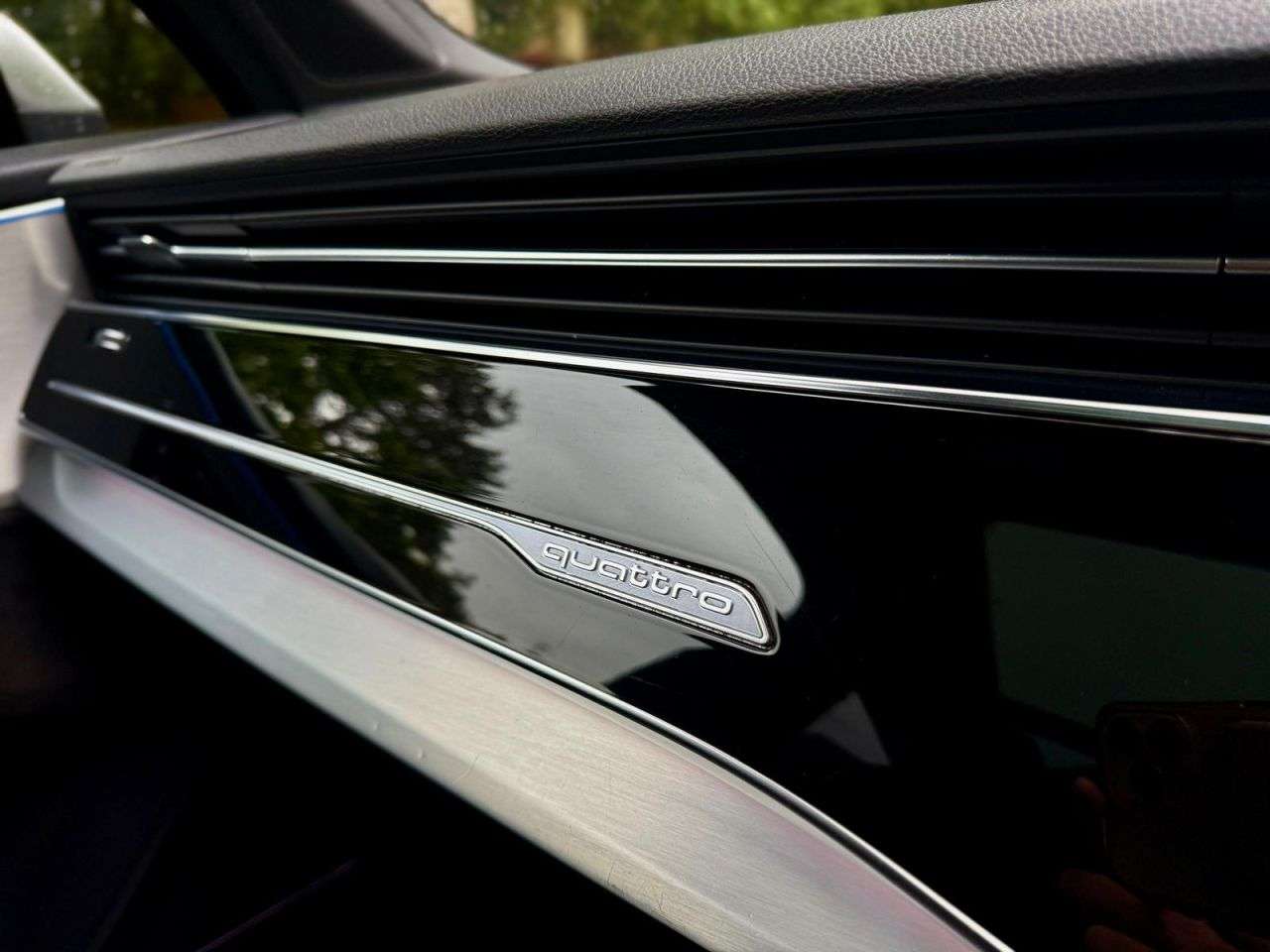 2019 AUDI SQ7 2019 AUDI SQ7