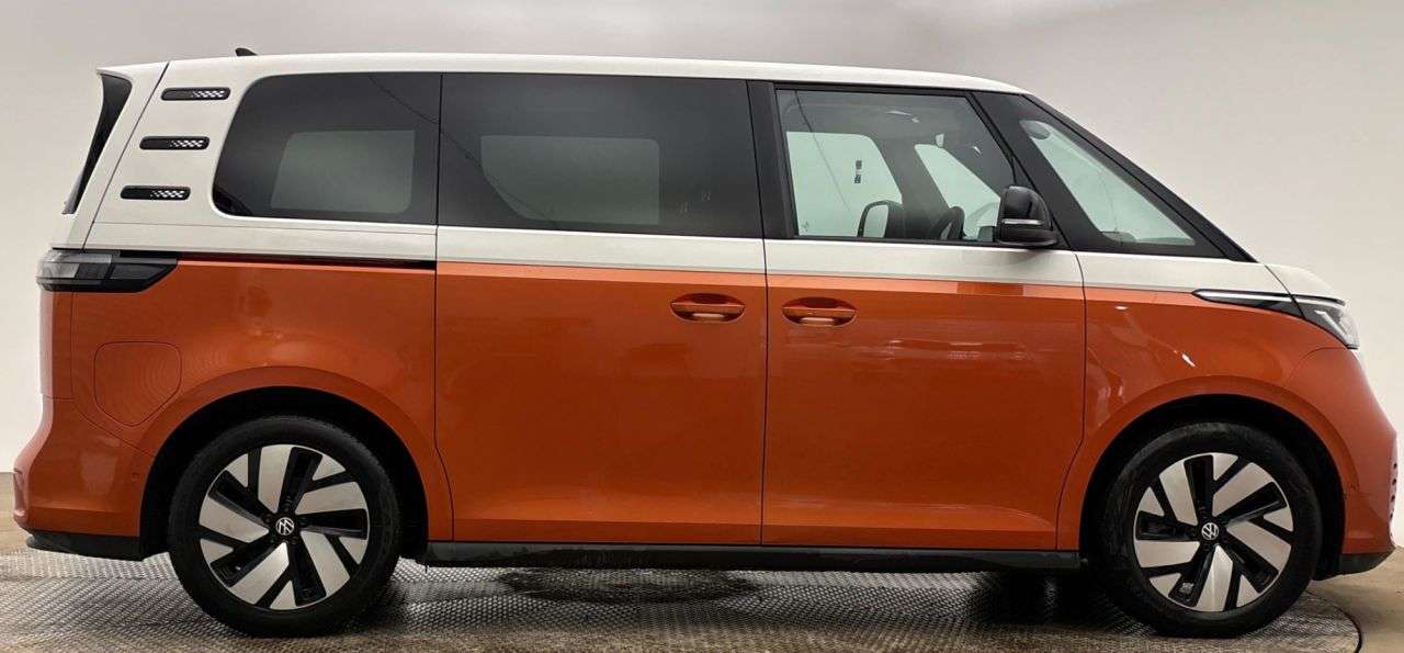 A 2023 VOLKSWAGEN ID. BUZZ Pro 77kWh Life MPV 5dr Electric Auto (204 ps) A 2023 VOLKSWAGEN ID. BUZZ Pro 77kWh Life MPV 5dr Electric Auto (204 ps)