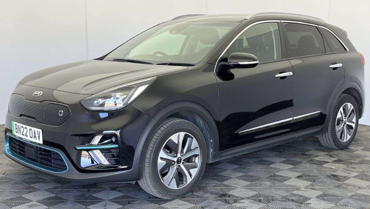 A 2022 KIA NIRO 64kWh 4+ SUV 5dr Electric Auto (201 bhp) A 2022 KIA NIRO 64kWh 4+ SUV 5dr Electric Auto (201 bhp)