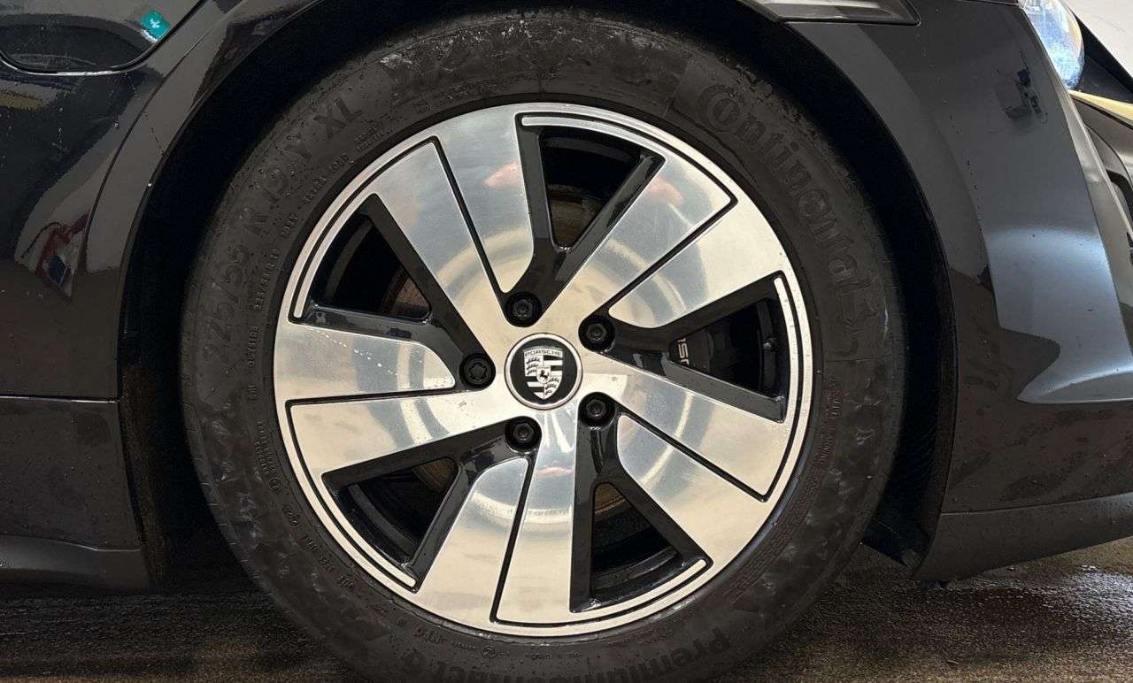 2022 PORSCHE TAYCAN 2022 PORSCHE TAYCAN