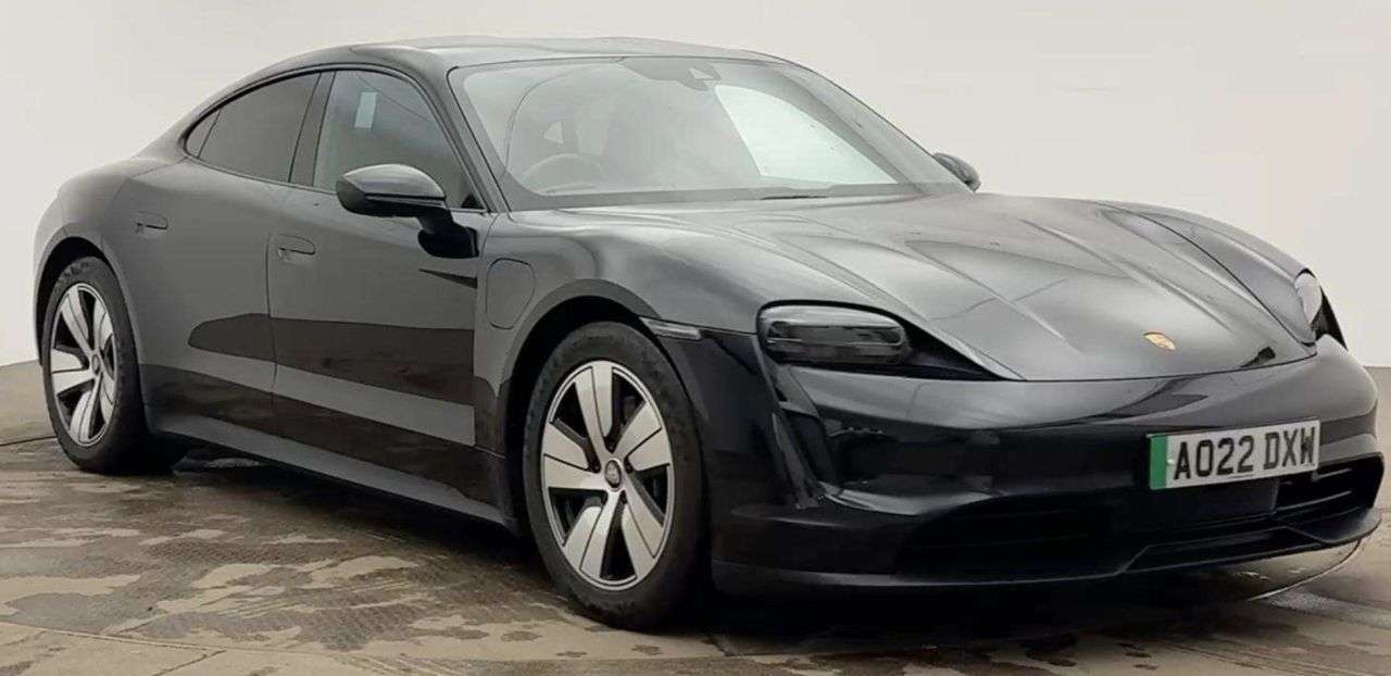 A 2022 PORSCHE TAYCAN Performance Plus 93.4kWh Saloon 4dr Electric Auto RWD (11kW Charger) (476 p A 2022 PORSCHE TAYCAN Performance Plus 93.4kWh Saloon 4dr Electric Auto RWD (11kW Charger) (476 p
