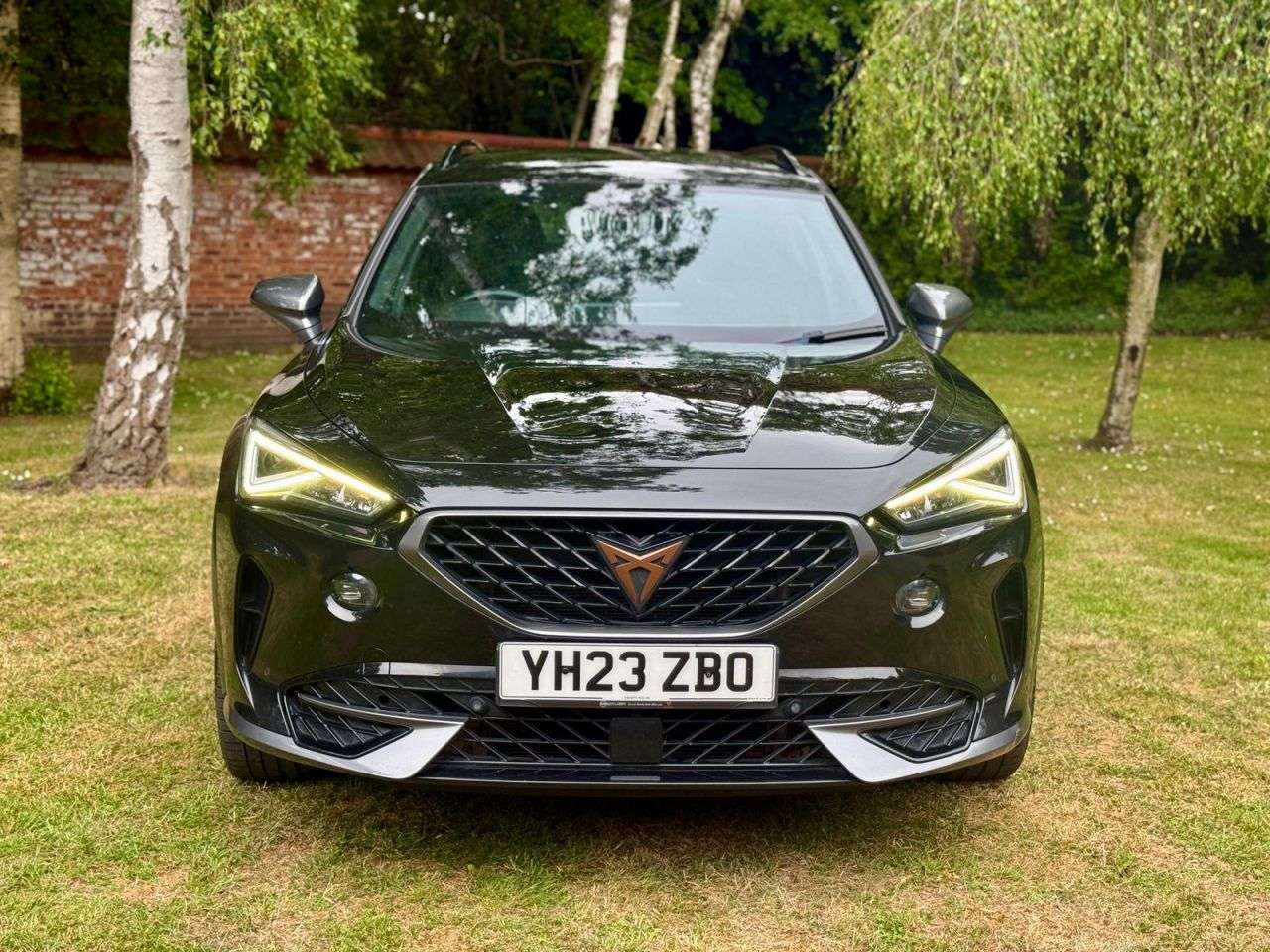 A 2023 CUPRA FORMENTOR 1.4 eHybrid 12.8kWh V2 SUV 5dr Petrol Plug-in Hybrid DSG Euro 6 (s/s) (204 A 2023 CUPRA FORMENTOR 1.4 eHybrid 12.8kWh V2 SUV 5dr Petrol Plug-in Hybrid DSG Euro 6 (s/s) (204