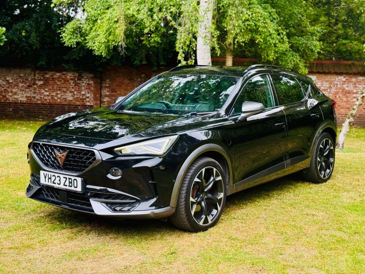A 2023 CUPRA FORMENTOR 1.4 eHybrid 12.8kWh V2 SUV 5dr Petrol Plug-in Hybrid DSG Euro 6 (s/s) (204 A 2023 CUPRA FORMENTOR 1.4 eHybrid 12.8kWh V2 SUV 5dr Petrol Plug-in Hybrid DSG Euro 6 (s/s) (204