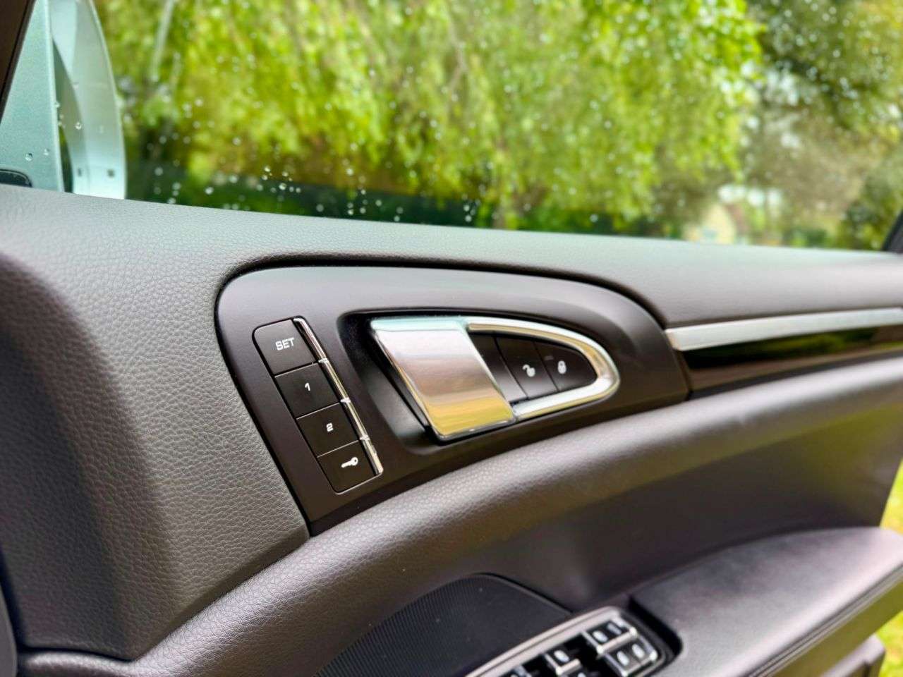 2017 PORSCHE CAYENNE 2017 PORSCHE CAYENNE