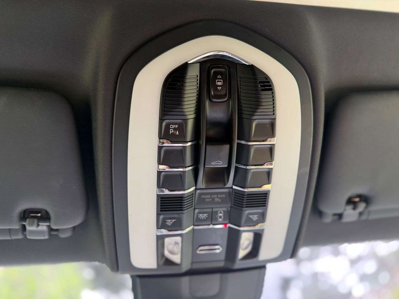 2017 PORSCHE CAYENNE 2017 PORSCHE CAYENNE