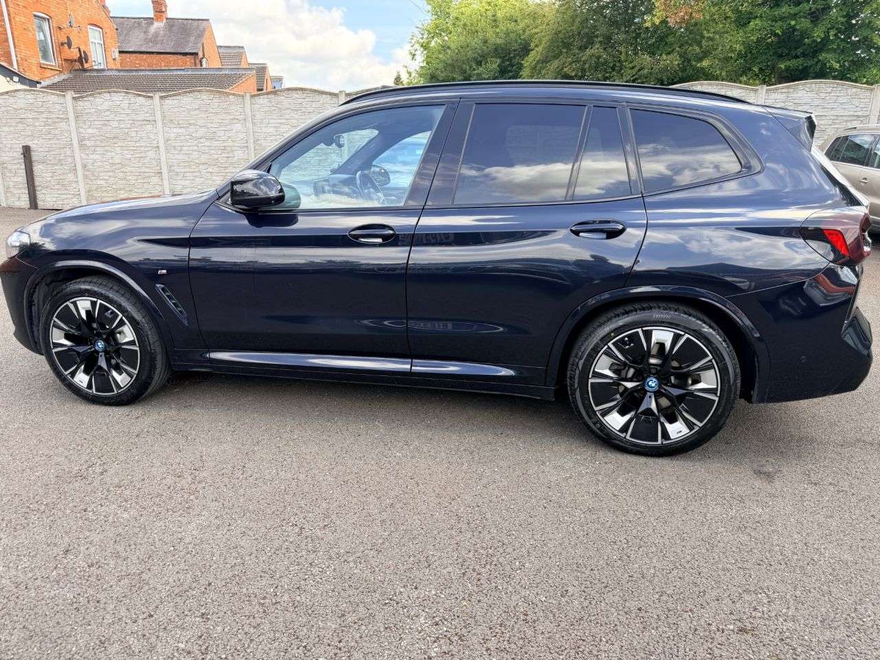 2022 BMW IX3 2022 BMW IX3