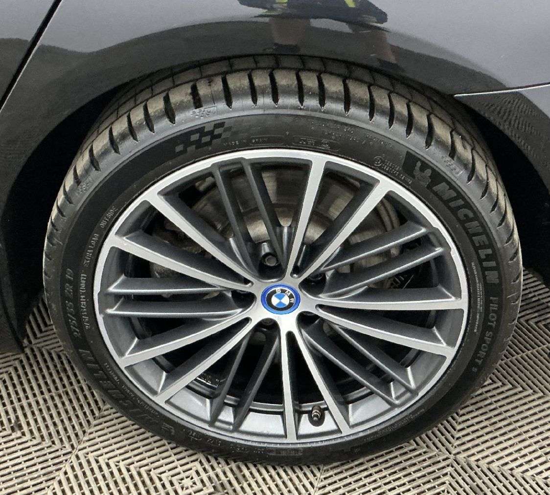2021 BMW 5 SERIES 2021 BMW 5 SERIES