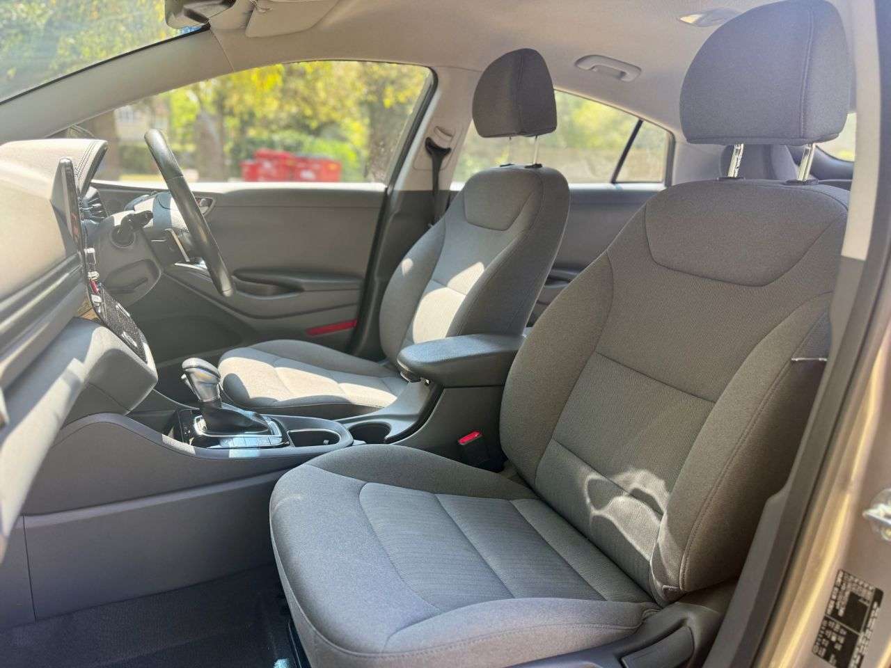 2022 HYUNDAI IONIQ 2022 HYUNDAI IONIQ