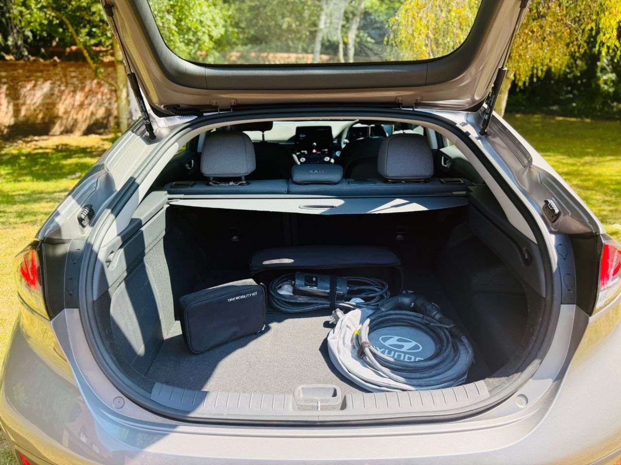2022 HYUNDAI IONIQ 2022 HYUNDAI IONIQ